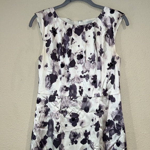 Ann Taylor Purple and White modern abstract Sheath Dress Bateau Neckline size 2 - Picture 2 of 9